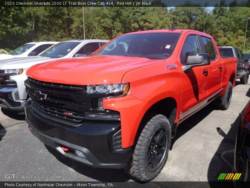 Front 3/4 View of 2020 Silverado 1500 LT Trail Boss Crew Cab 4x4