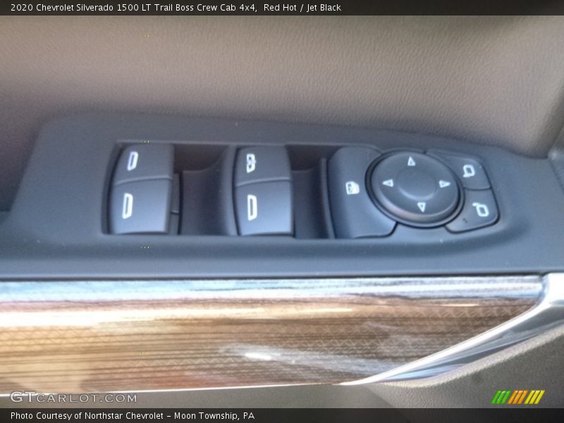 Controls of 2020 Silverado 1500 LT Trail Boss Crew Cab 4x4