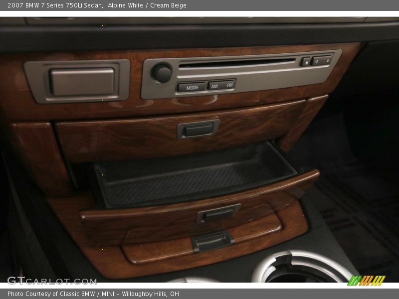 Alpine White / Cream Beige 2007 BMW 7 Series 750Li Sedan