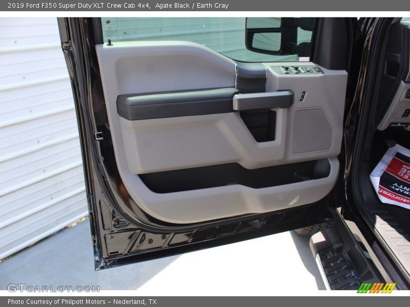 Agate Black / Earth Gray 2019 Ford F350 Super Duty XLT Crew Cab 4x4