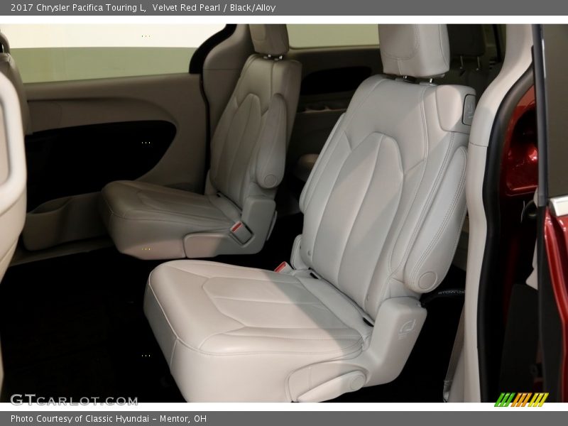 Velvet Red Pearl / Black/Alloy 2017 Chrysler Pacifica Touring L
