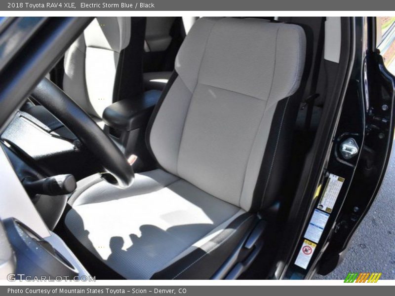 Electric Storm Blue / Black 2018 Toyota RAV4 XLE