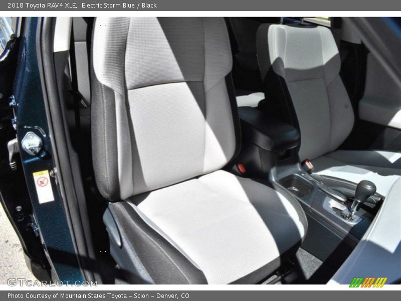 Electric Storm Blue / Black 2018 Toyota RAV4 XLE