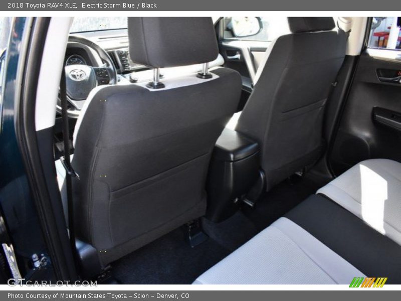 Electric Storm Blue / Black 2018 Toyota RAV4 XLE