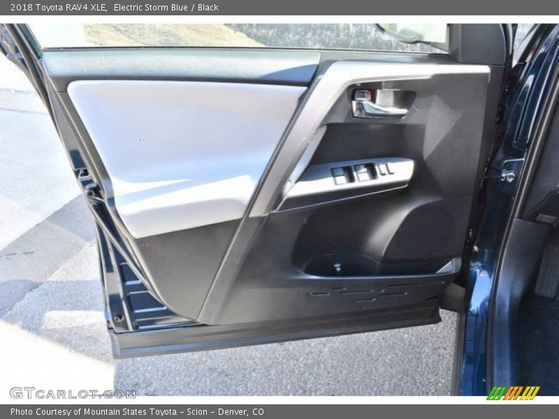 Electric Storm Blue / Black 2018 Toyota RAV4 XLE