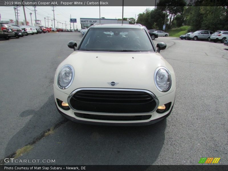 Pepper White / Carbon Black 2019 Mini Clubman Cooper All4