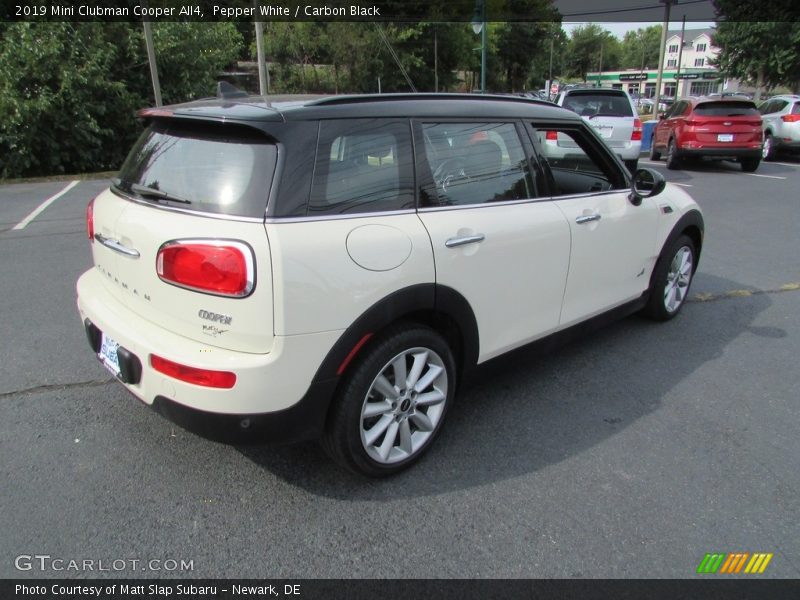 Pepper White / Carbon Black 2019 Mini Clubman Cooper All4
