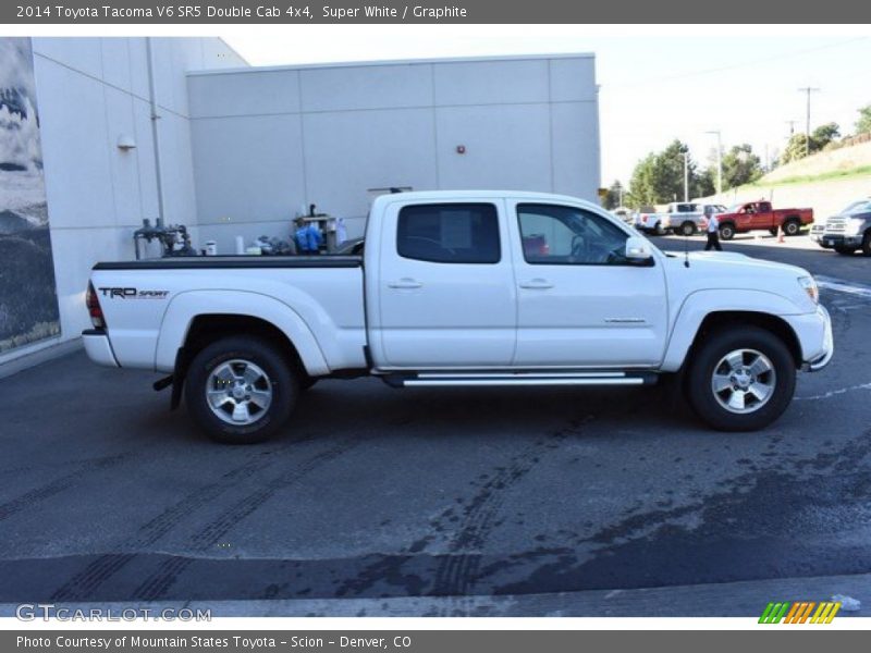 Super White / Graphite 2014 Toyota Tacoma V6 SR5 Double Cab 4x4
