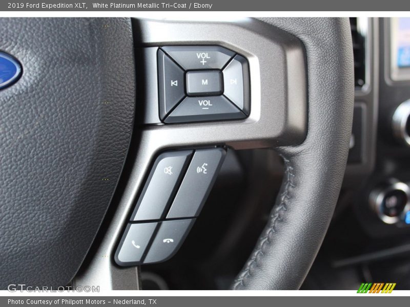 White Platinum Metallic Tri-Coat / Ebony 2019 Ford Expedition XLT