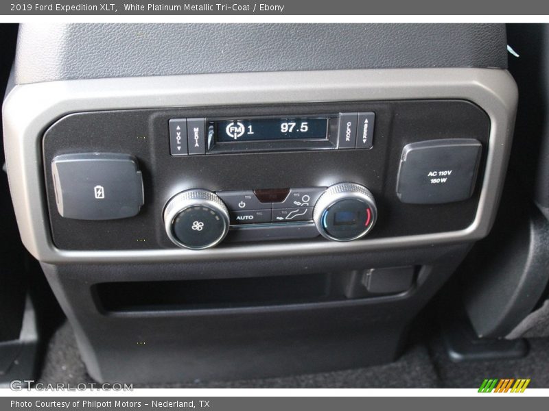 White Platinum Metallic Tri-Coat / Ebony 2019 Ford Expedition XLT