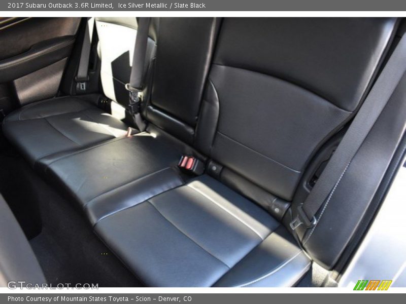 Ice Silver Metallic / Slate Black 2017 Subaru Outback 3.6R Limited