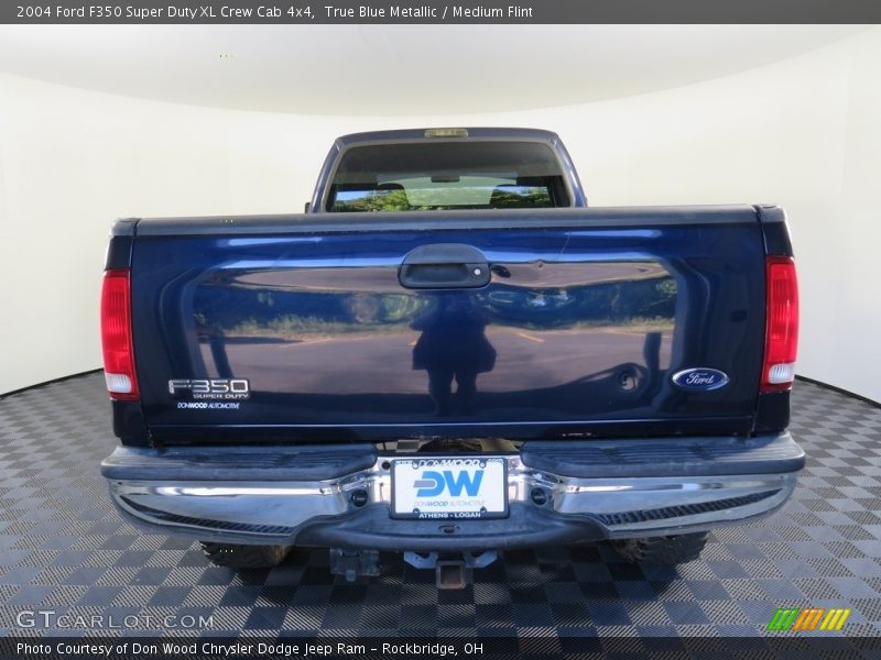 True Blue Metallic / Medium Flint 2004 Ford F350 Super Duty XL Crew Cab 4x4