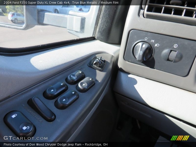 True Blue Metallic / Medium Flint 2004 Ford F350 Super Duty XL Crew Cab 4x4
