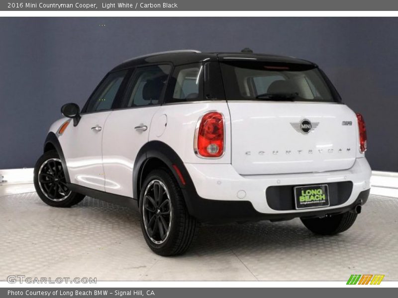Light White / Carbon Black 2016 Mini Countryman Cooper