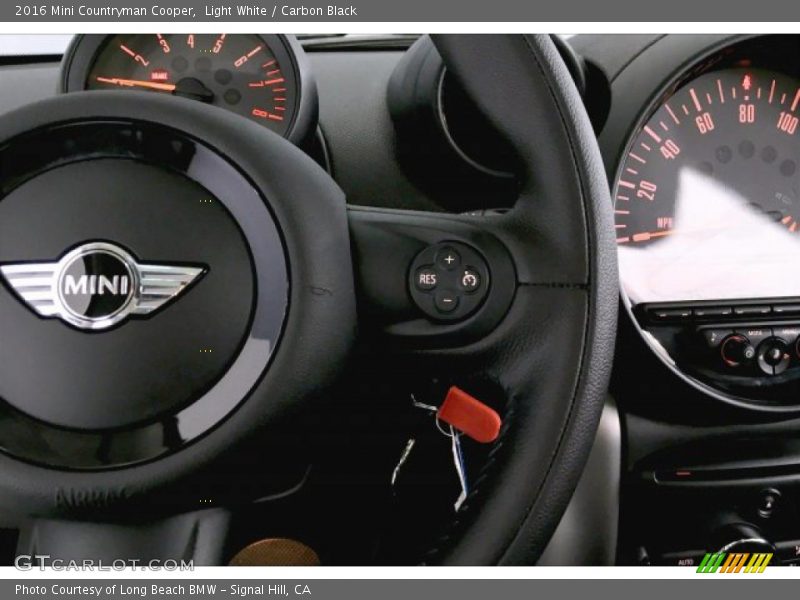 Light White / Carbon Black 2016 Mini Countryman Cooper