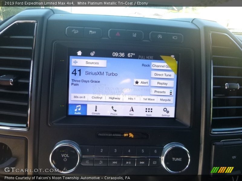 White Platinum Metallic Tri-Coat / Ebony 2019 Ford Expedition Limited Max 4x4
