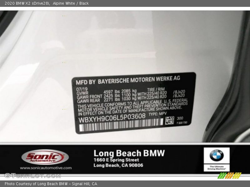 Alpine White / Black 2020 BMW X2 sDrive28i