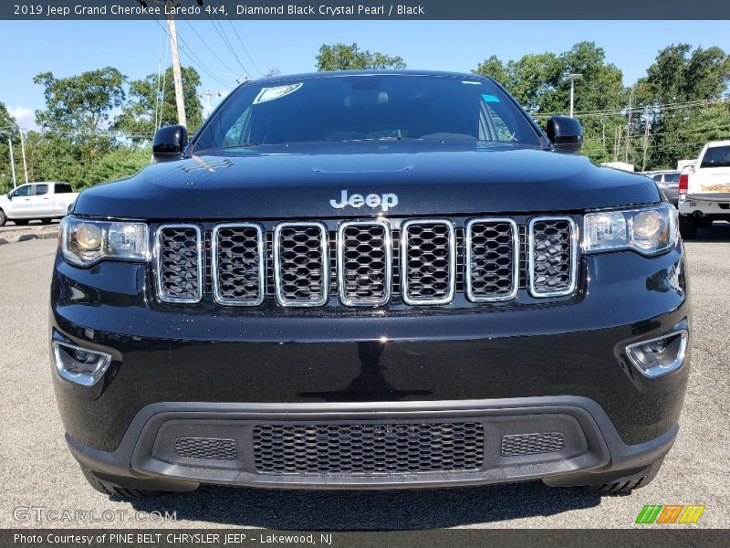 Diamond Black Crystal Pearl / Black 2019 Jeep Grand Cherokee Laredo 4x4