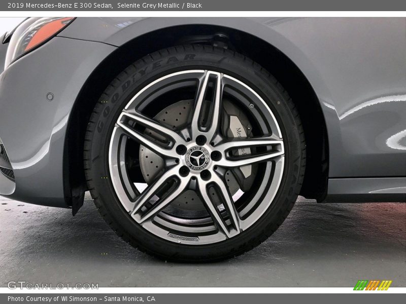Selenite Grey Metallic / Black 2019 Mercedes-Benz E 300 Sedan