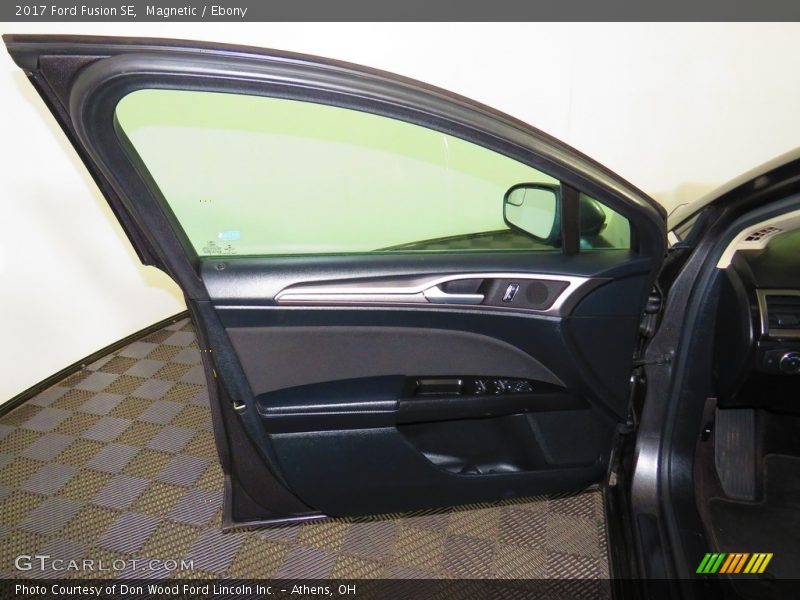 Magnetic / Ebony 2017 Ford Fusion SE
