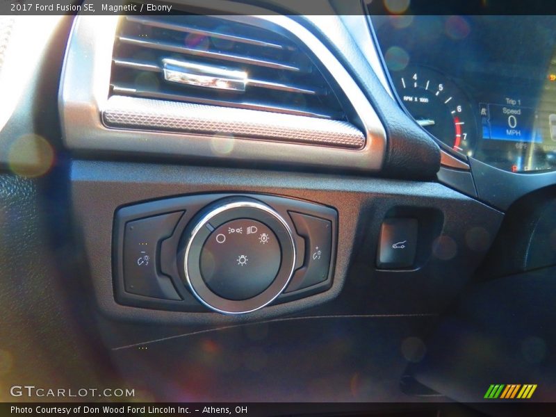 Magnetic / Ebony 2017 Ford Fusion SE