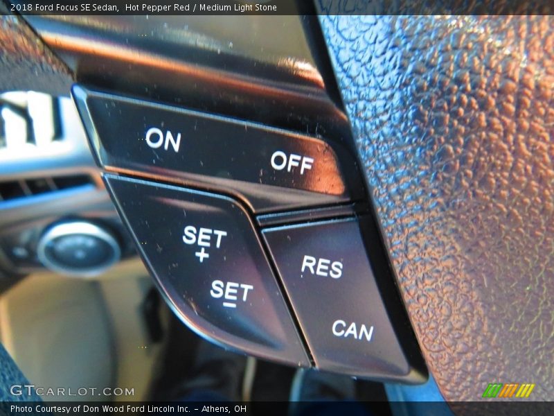 Hot Pepper Red / Medium Light Stone 2018 Ford Focus SE Sedan