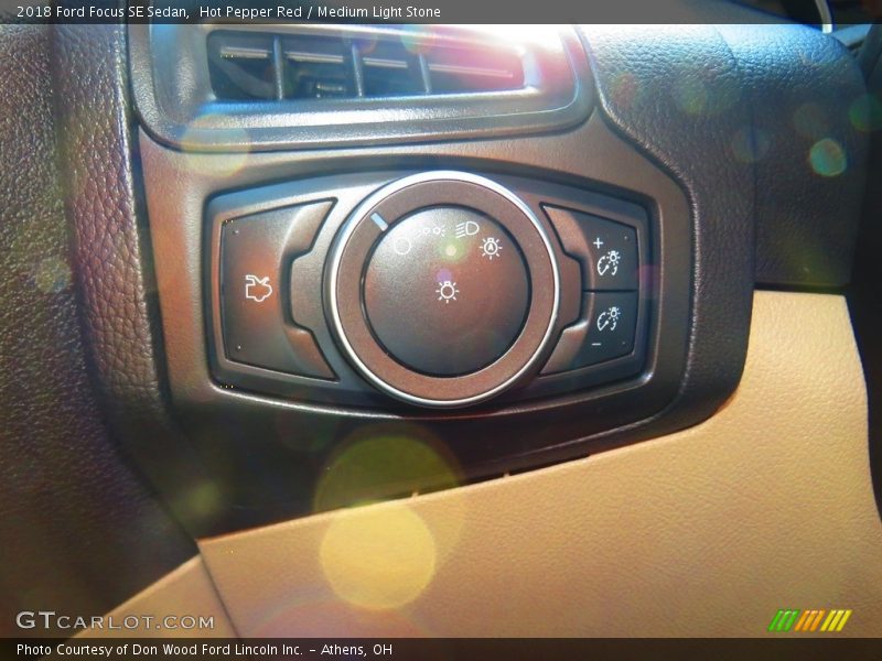 Hot Pepper Red / Medium Light Stone 2018 Ford Focus SE Sedan