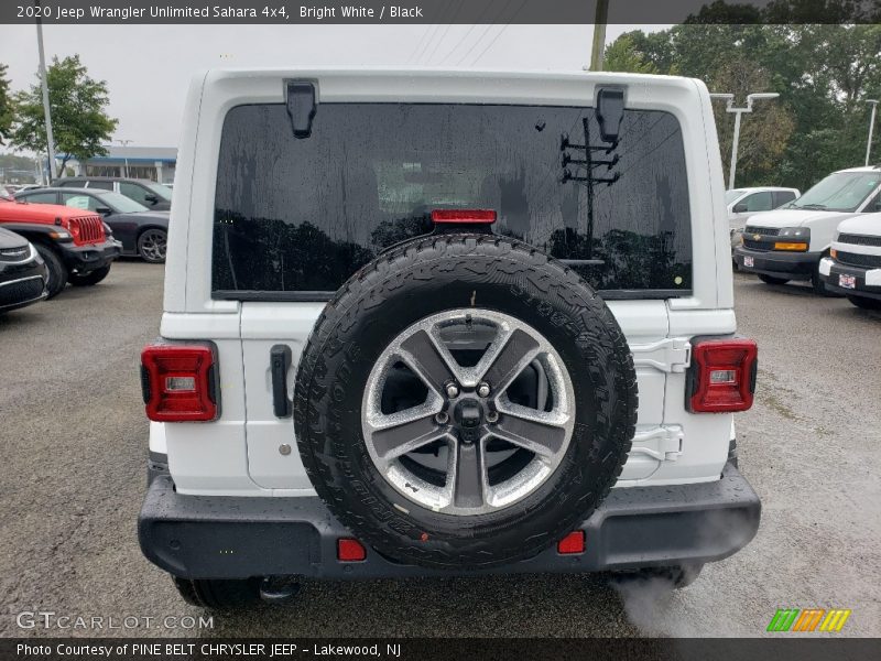 Bright White / Black 2020 Jeep Wrangler Unlimited Sahara 4x4