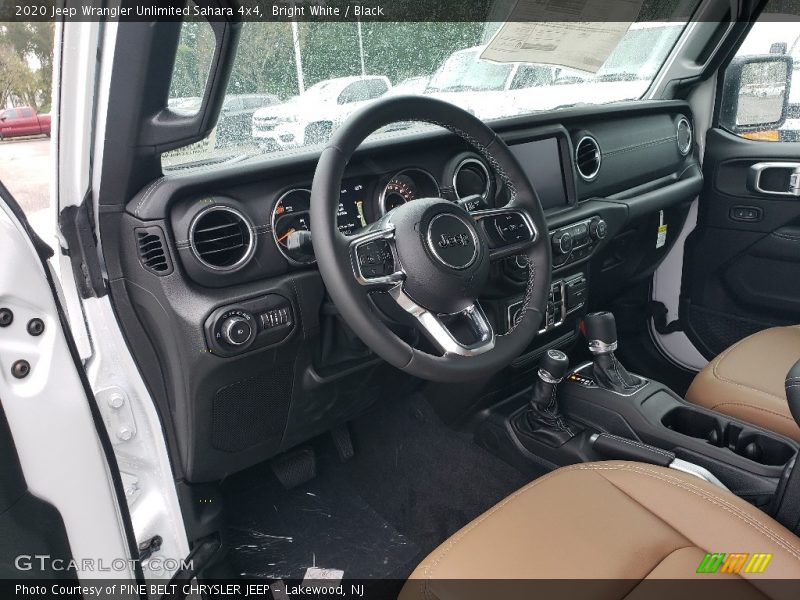 Bright White / Black 2020 Jeep Wrangler Unlimited Sahara 4x4