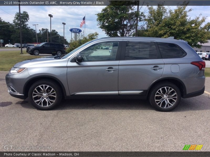 Mercury Gray Metallic / Black 2018 Mitsubishi Outlander ES AWC