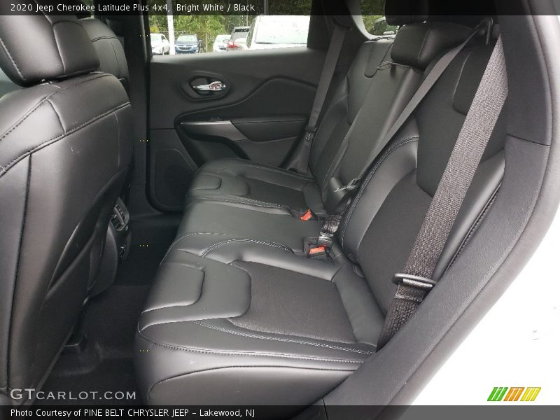 Bright White / Black 2020 Jeep Cherokee Latitude Plus 4x4