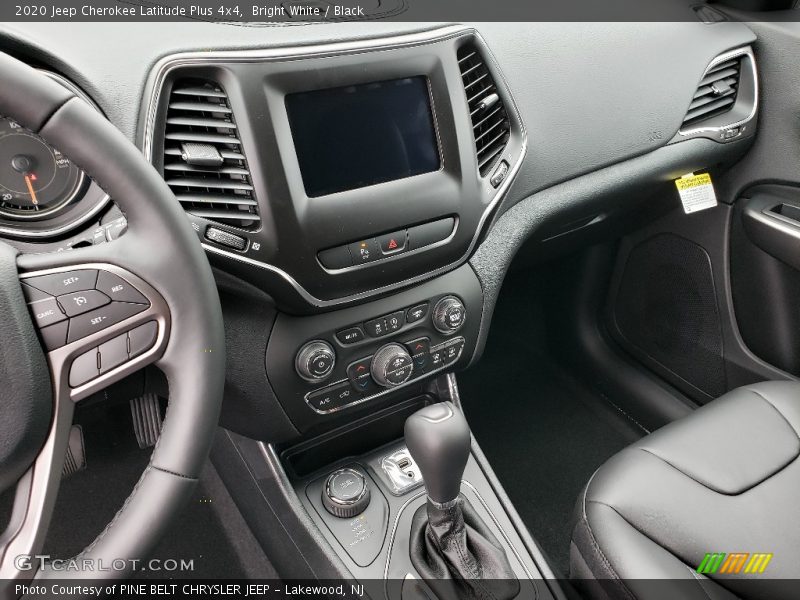 Bright White / Black 2020 Jeep Cherokee Latitude Plus 4x4