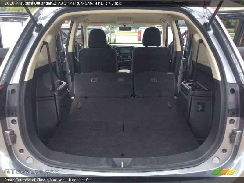 Mercury Gray Metallic / Black 2018 Mitsubishi Outlander ES AWC