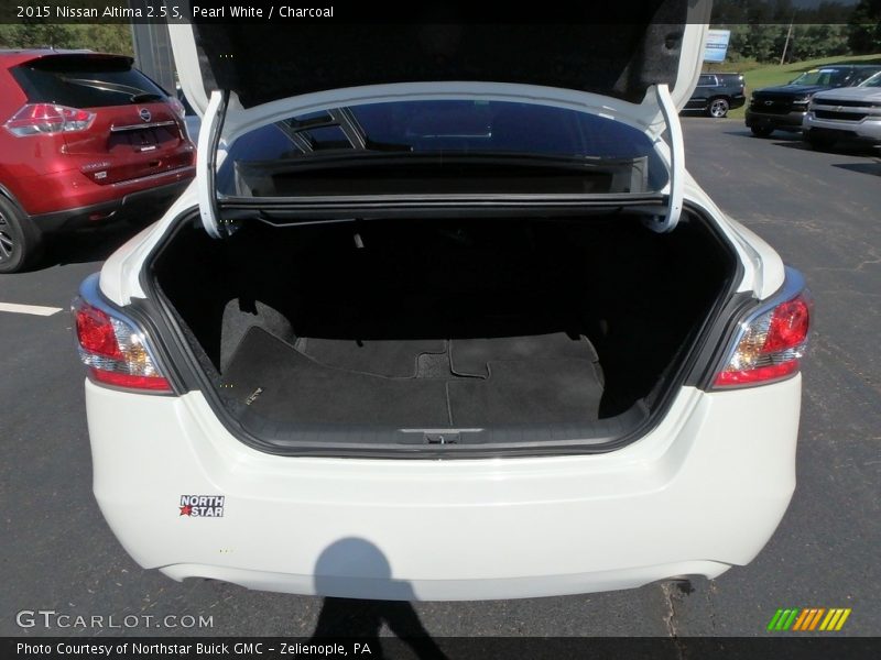 Pearl White / Charcoal 2015 Nissan Altima 2.5 S