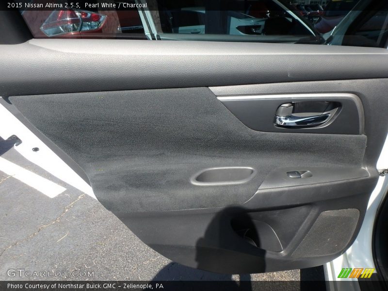 Pearl White / Charcoal 2015 Nissan Altima 2.5 S