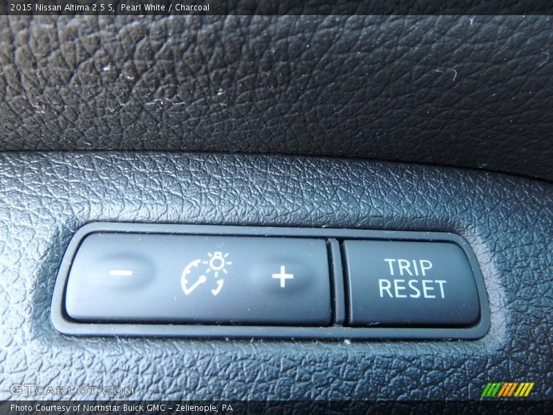 Pearl White / Charcoal 2015 Nissan Altima 2.5 S