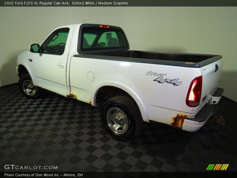 Oxford White / Medium Graphite 2002 Ford F150 XL Regular Cab 4x4