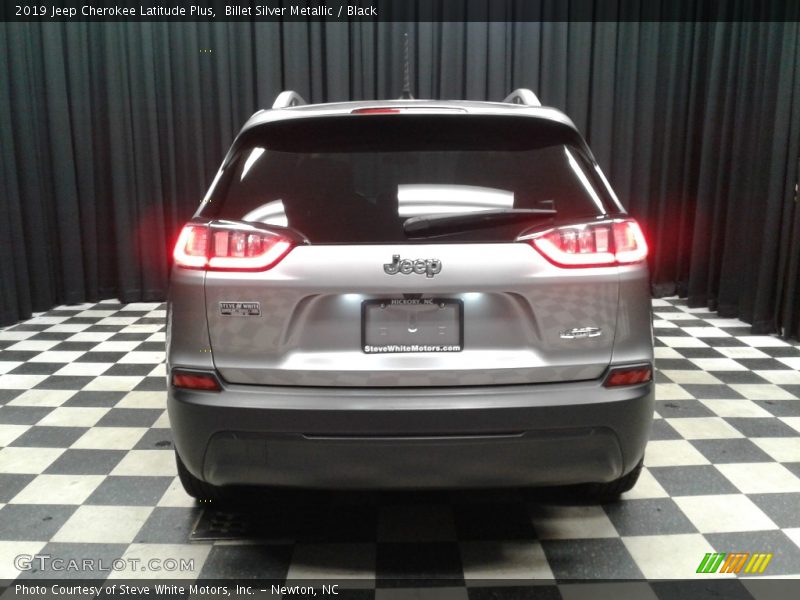 Billet Silver Metallic / Black 2019 Jeep Cherokee Latitude Plus