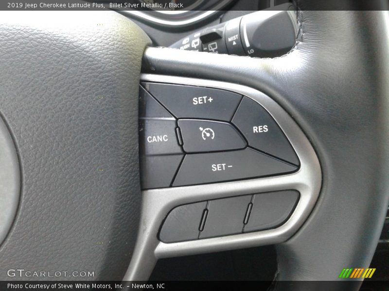 Billet Silver Metallic / Black 2019 Jeep Cherokee Latitude Plus