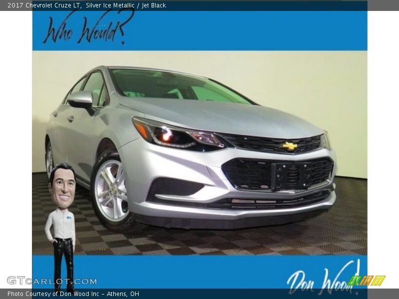 Silver Ice Metallic / Jet Black 2017 Chevrolet Cruze LT