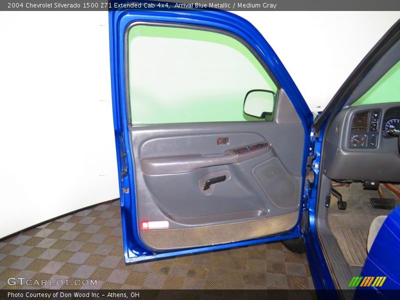 Arrival Blue Metallic / Medium Gray 2004 Chevrolet Silverado 1500 Z71 Extended Cab 4x4