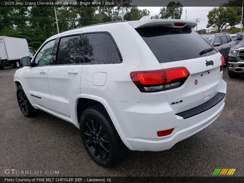 Bright White / Black 2020 Jeep Grand Cherokee Altitude 4x4