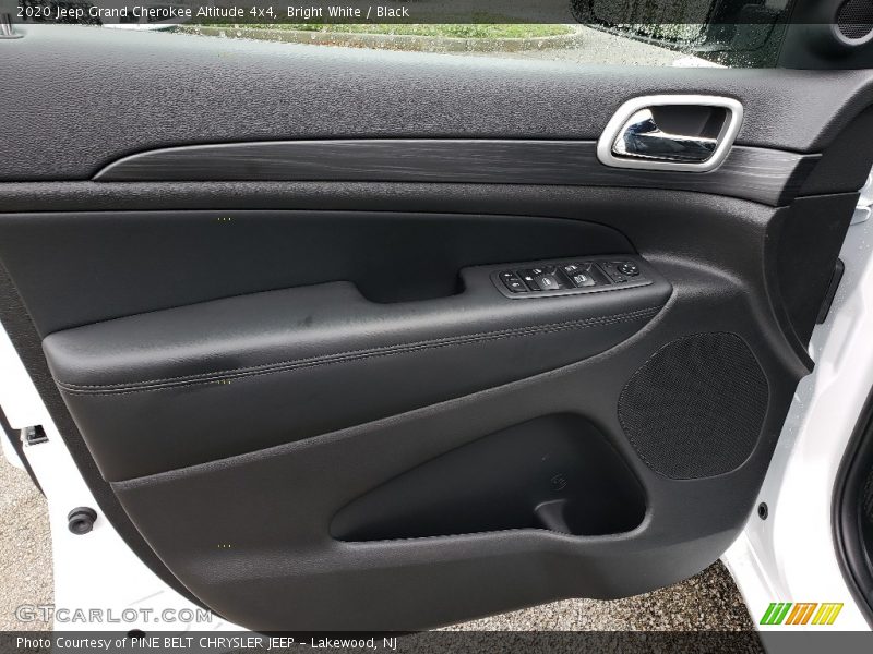 Bright White / Black 2020 Jeep Grand Cherokee Altitude 4x4
