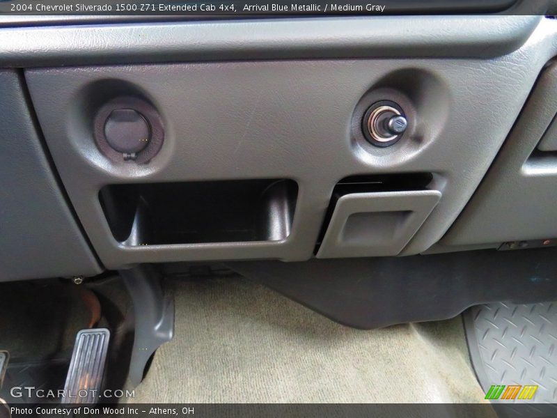 Arrival Blue Metallic / Medium Gray 2004 Chevrolet Silverado 1500 Z71 Extended Cab 4x4