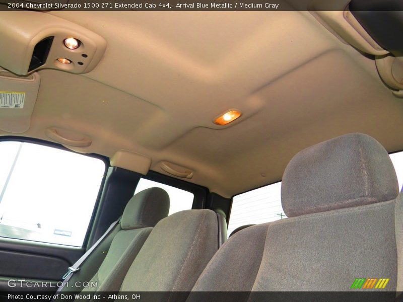 Arrival Blue Metallic / Medium Gray 2004 Chevrolet Silverado 1500 Z71 Extended Cab 4x4