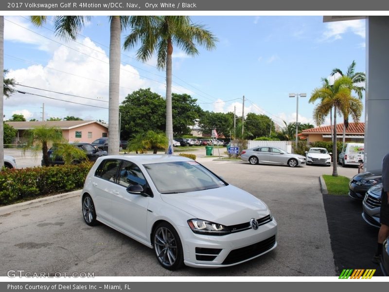 Oryx White / Black 2017 Volkswagen Golf R 4Motion w/DCC. Nav.
