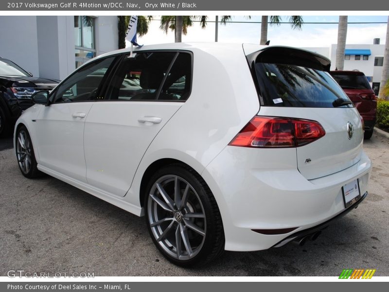 Oryx White / Black 2017 Volkswagen Golf R 4Motion w/DCC. Nav.