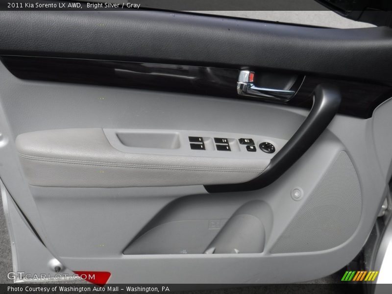 Bright Silver / Gray 2011 Kia Sorento LX AWD