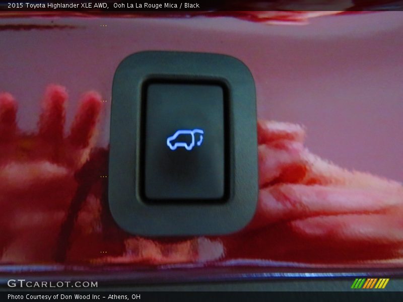 Ooh La La Rouge Mica / Black 2015 Toyota Highlander XLE AWD