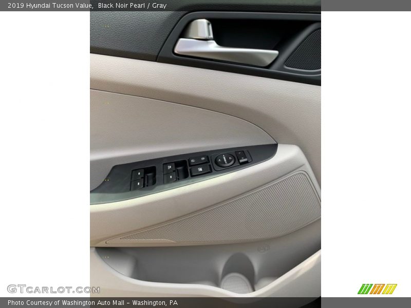 Black Noir Pearl / Gray 2019 Hyundai Tucson Value